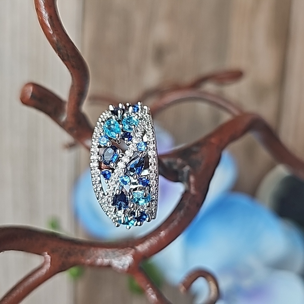 NEW PLATINUM PLATED CREATED SAPPHIRE AQUAMARINE ZIRCON FASHION RING - Picture 1 of 10